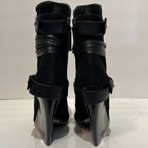 Alice + Olivia Owen Pointy Toe Wedge Heel Suede Black Booties Size 36 NWOT - Picture 5 of 16